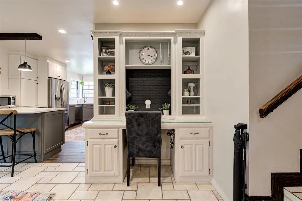Photo of 3725 Coachlight Drive