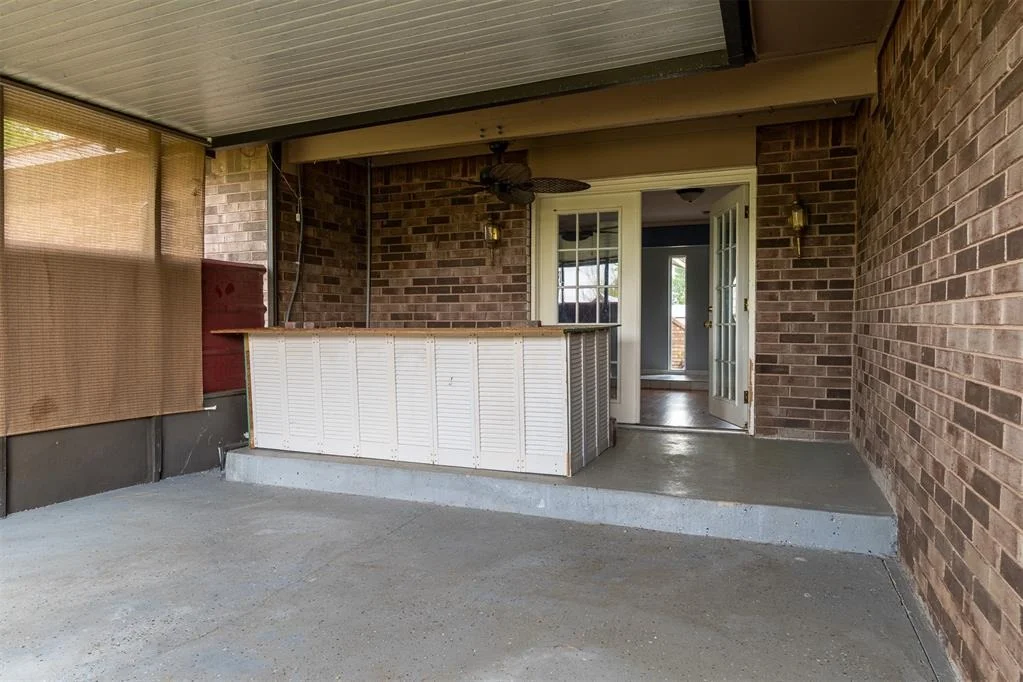 Photo of 5485 Primrose Lane
