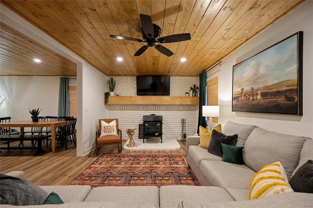 Photo of 655 Chinook Road