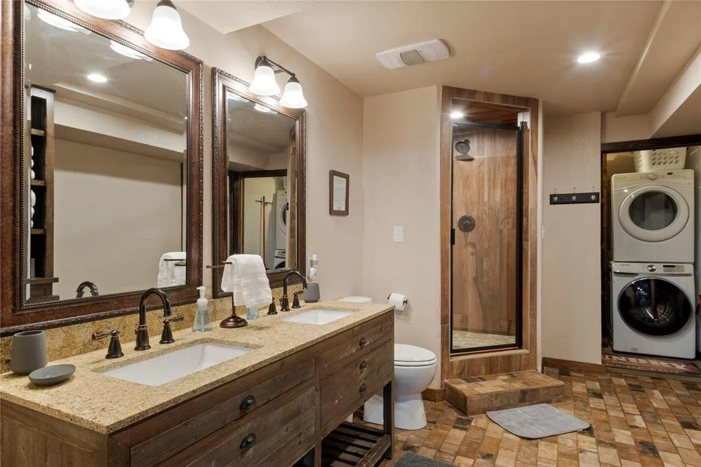 Photo of 868 Red Fox Road