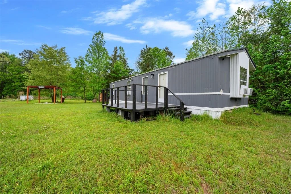 Photo of 728 Whipporwill Road