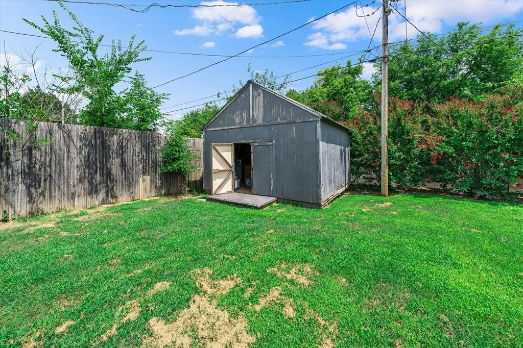 Photo of 2232 Laneway Drive