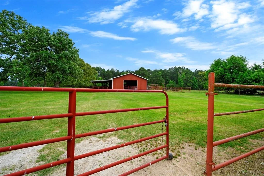 Photo of 2352 Pollard Road