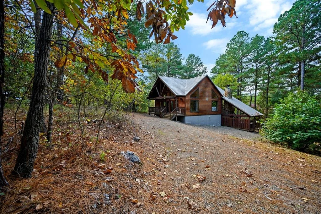 Photo of 126 Mountain Pine Trail
