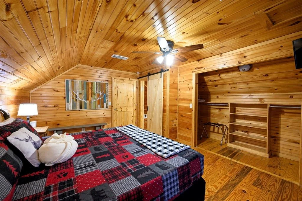 Photo of 680 Chinook Road