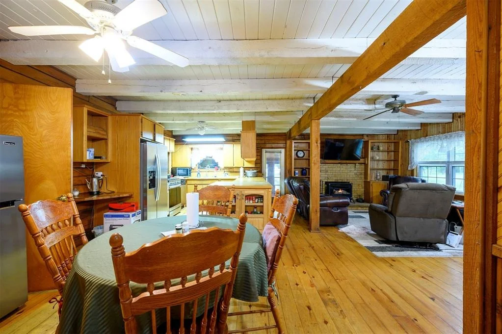 Photo of 1037 River Bluff Road