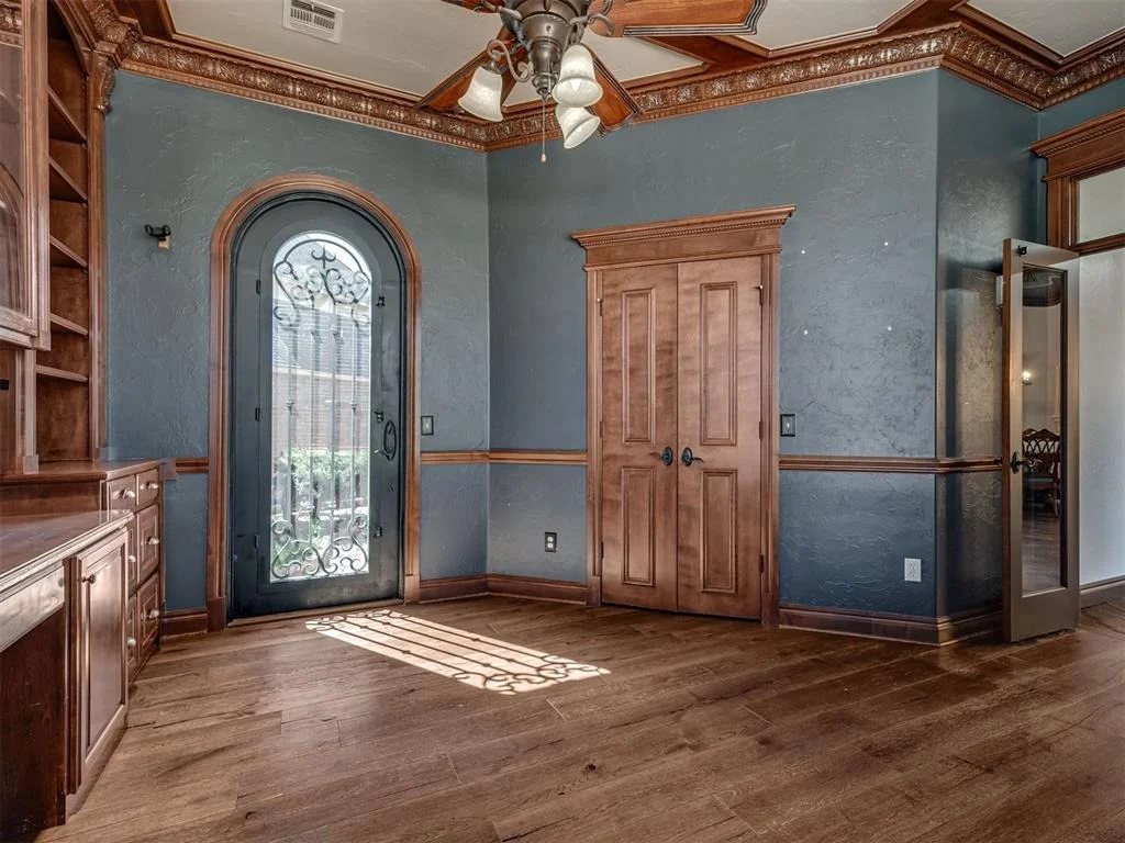 Photo of 12901 Anduin Avenue