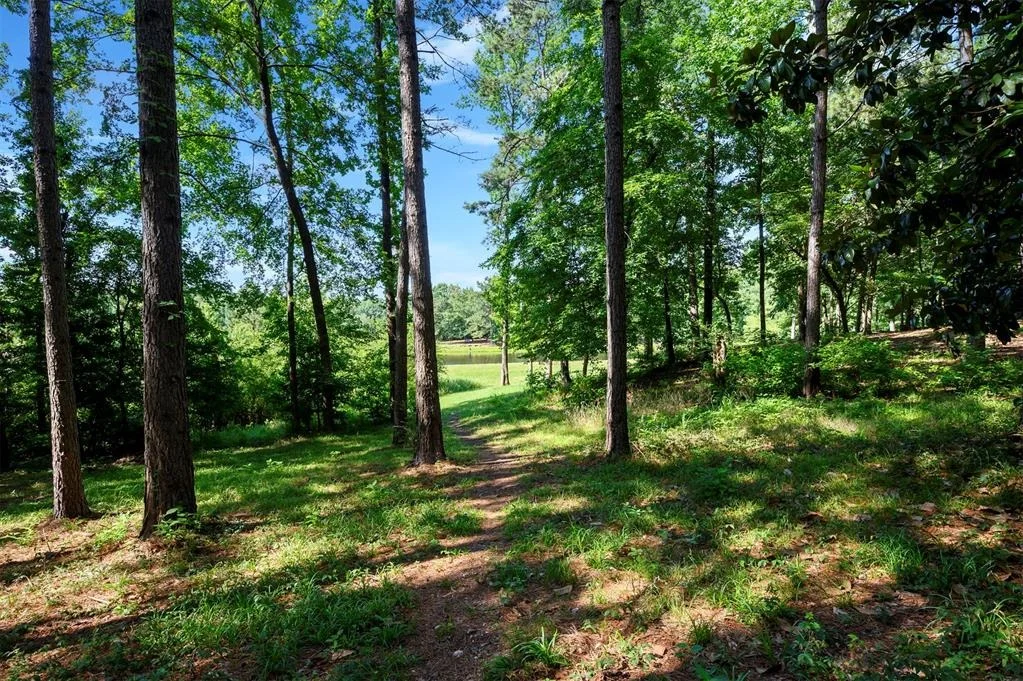 Photo of 334 Shrouder Road