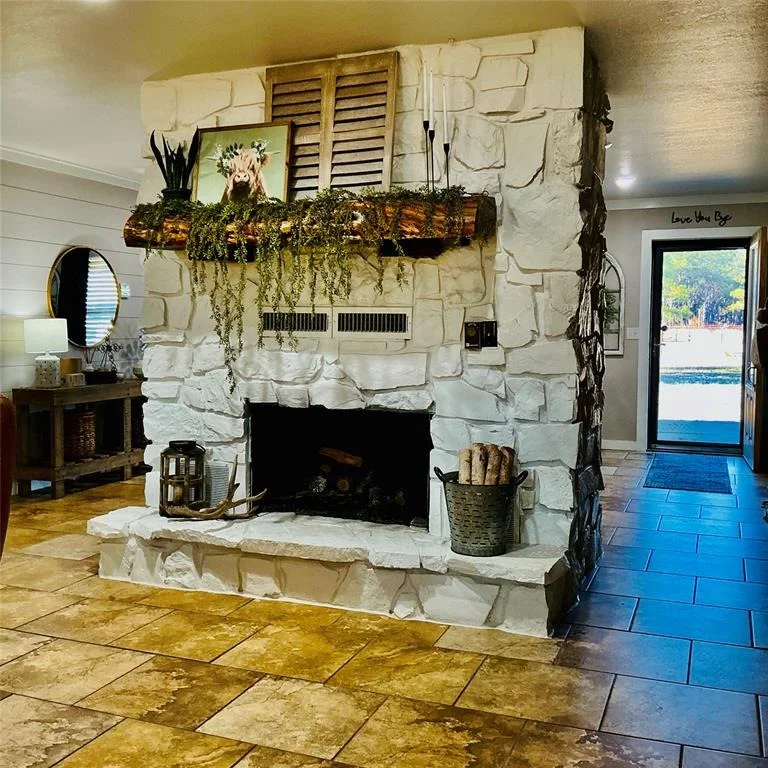 Photo of 868 N Living Land Road