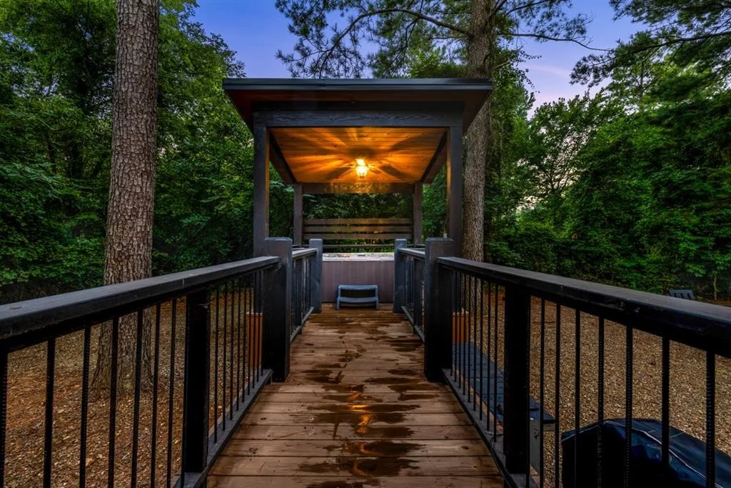 Photo of 1543 Catfish Bay Road