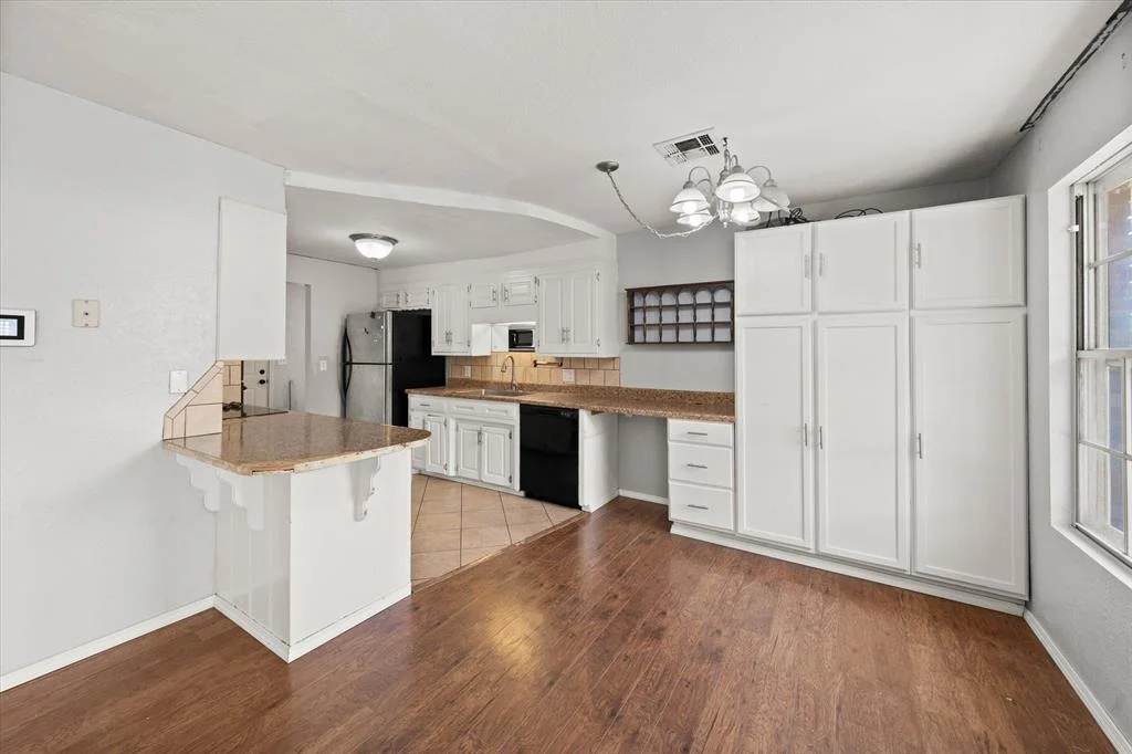 Photo of 2232 Laneway Drive