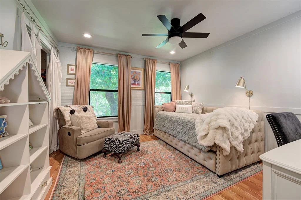 Photo of 3725 Coachlight Drive