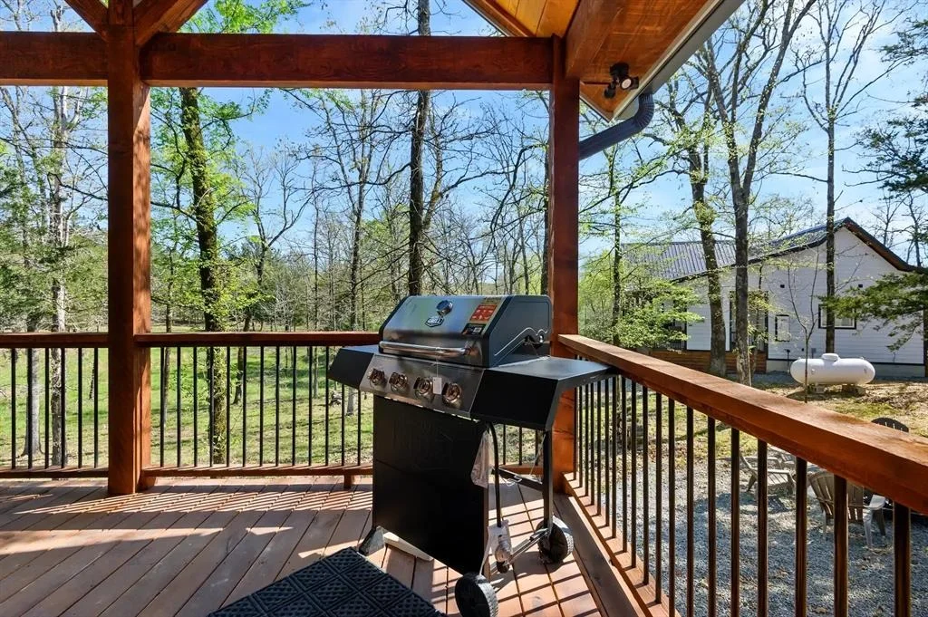 Photo of 772 Hickory Post Road