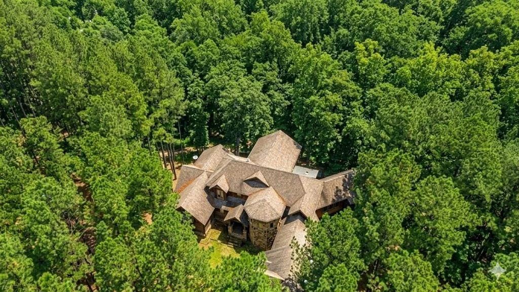Photo of 258 Pinehurst Lane