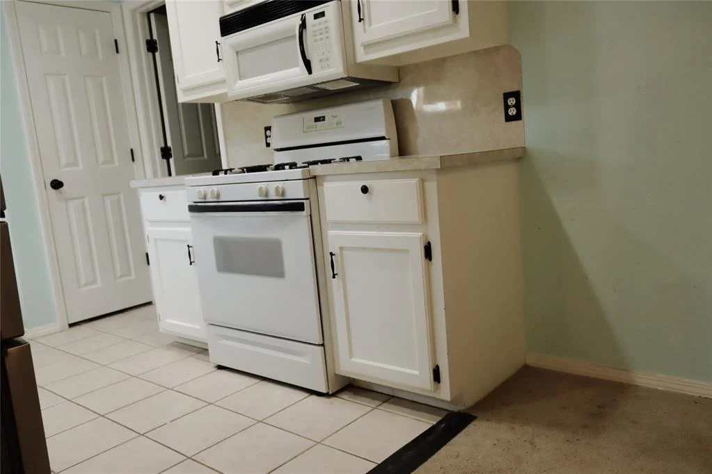 Photo of 916 N Windermere Drive