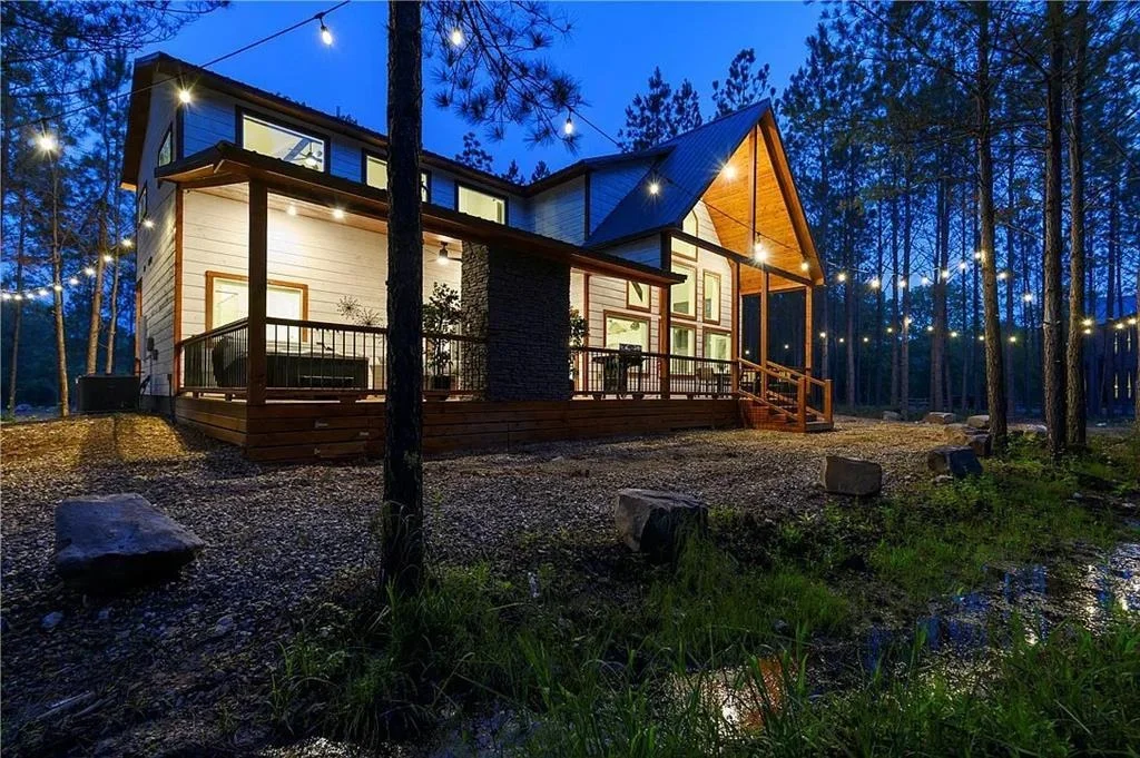 Photo of 20 Forrest Lane