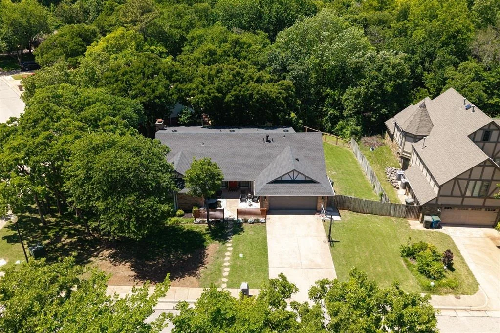 Photo of 3725 Coachlight Drive
