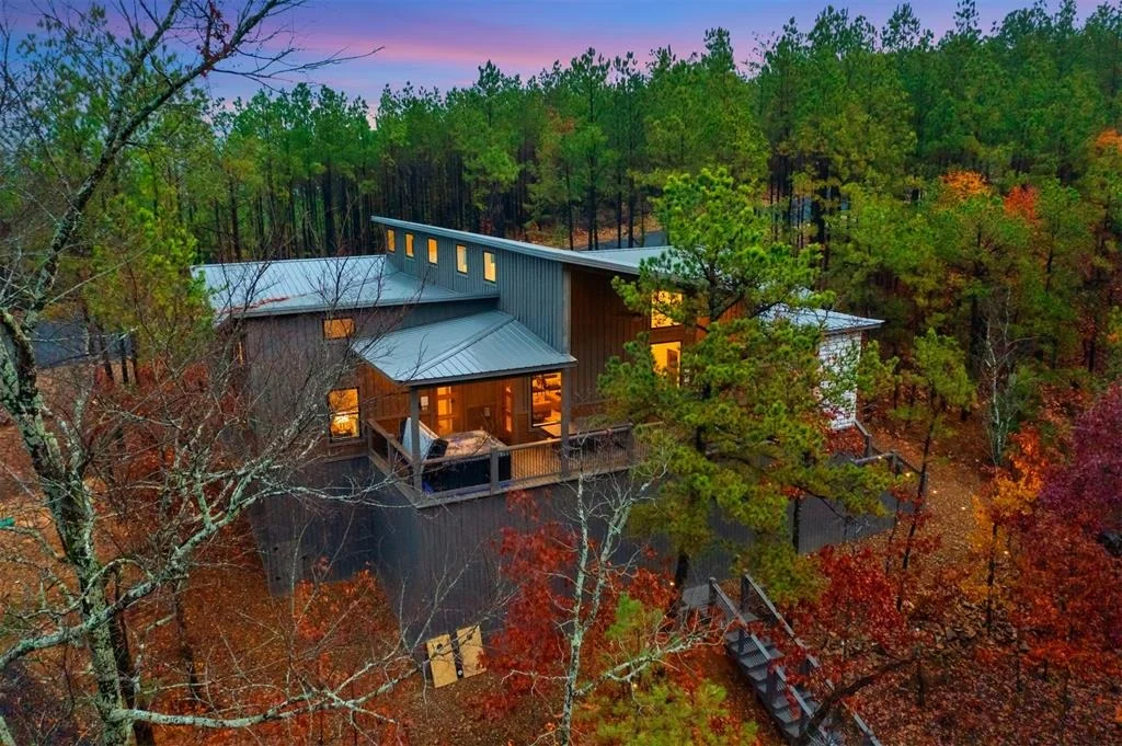 Photo of 836 Timberline Trail