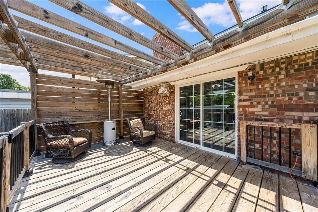 Photo of 2232 Laneway Drive