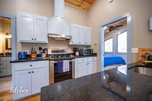 Photo of 138 Pickleberry Trail