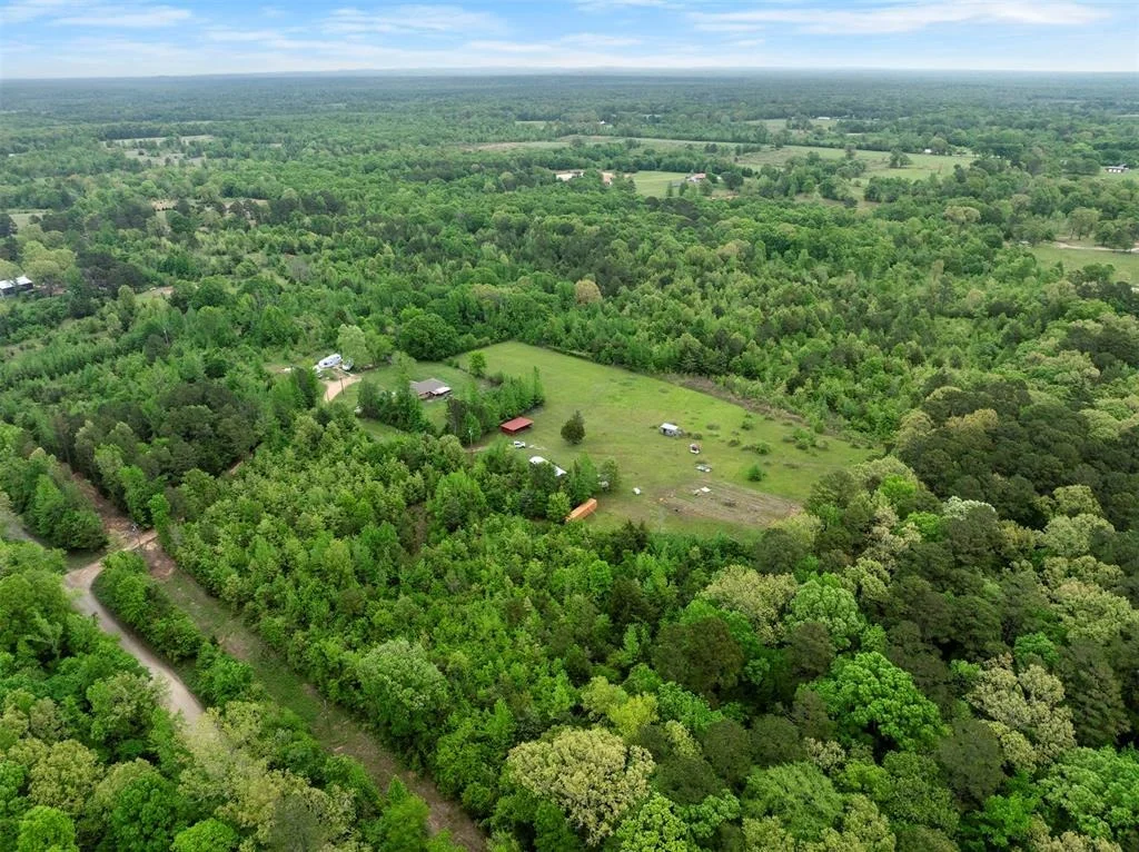 Photo of 728 Whipporwill Road