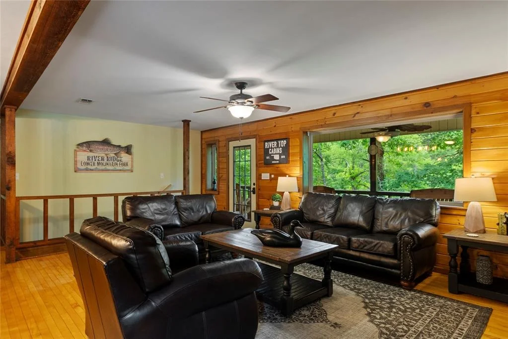 Photo of 868 Red Fox Road
