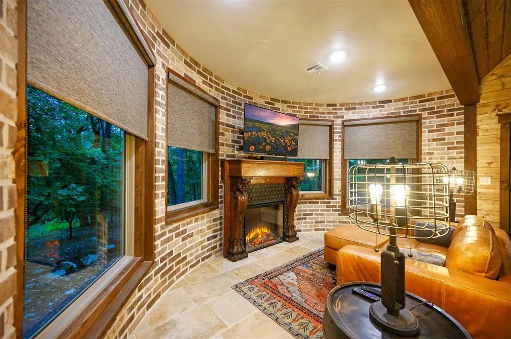 Photo of 667 Chinook Road