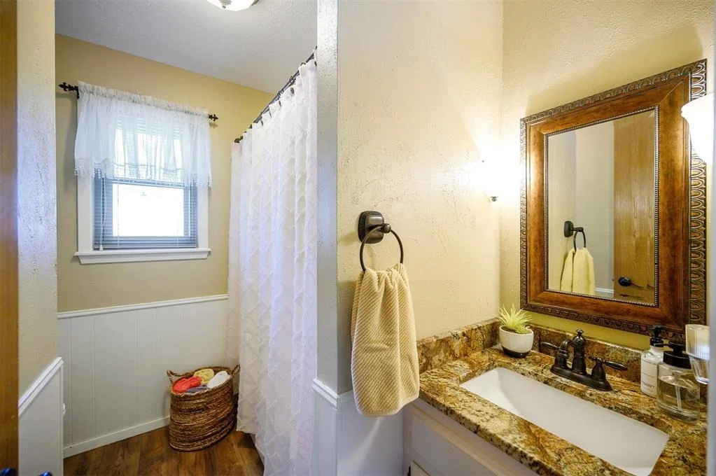 Photo of 908 Circle Drive