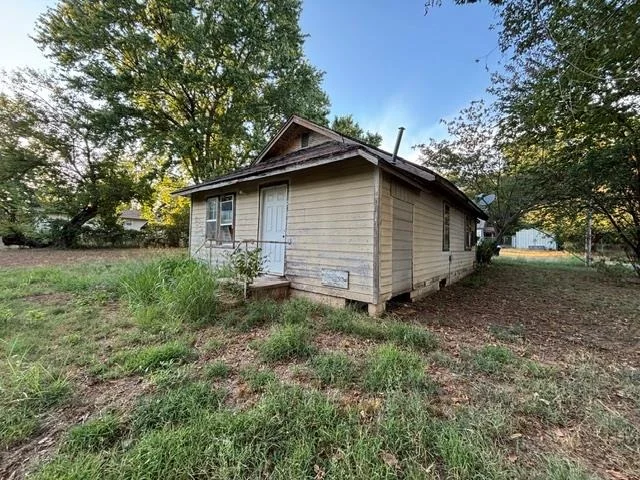 Photo of 205 Carter Drive