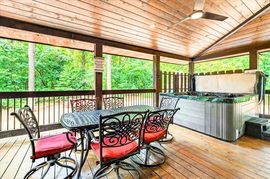 Photo of 32 Hickory Leaf Trail