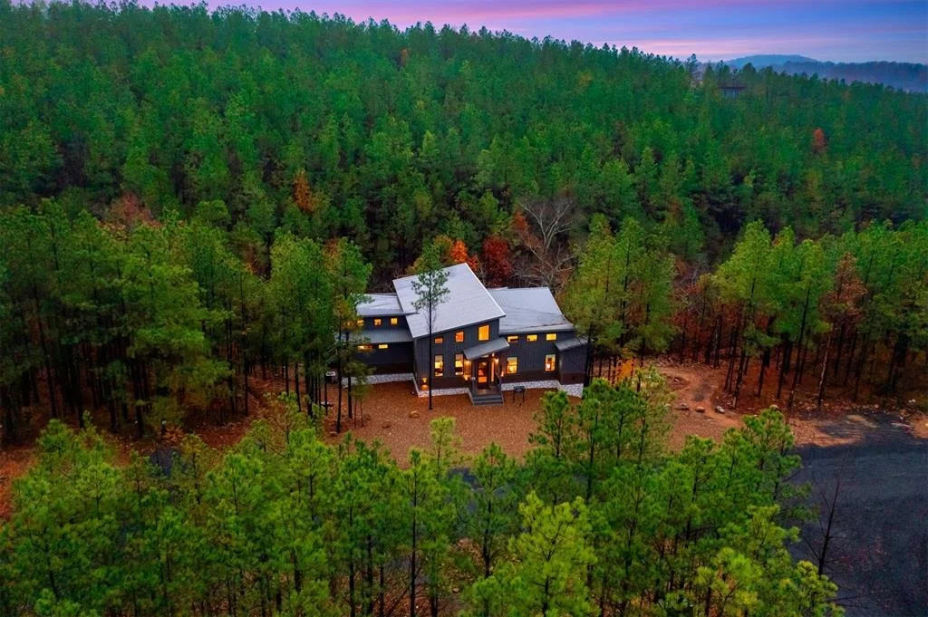 Photo of 836 Timberline Trail