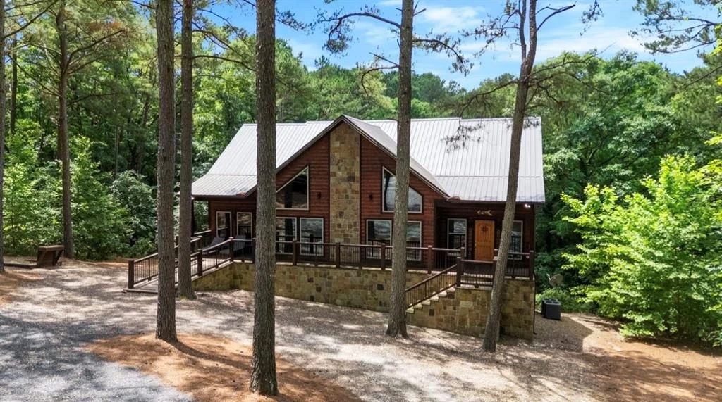 Photo of 207 LONELY MAPLE Trail