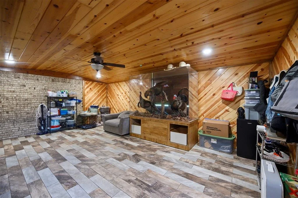Photo of 555 Skipjack Road