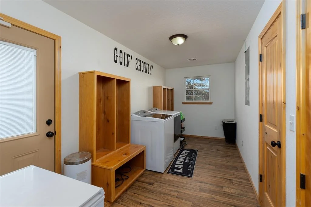 Photo of 409748 E 1160 Road