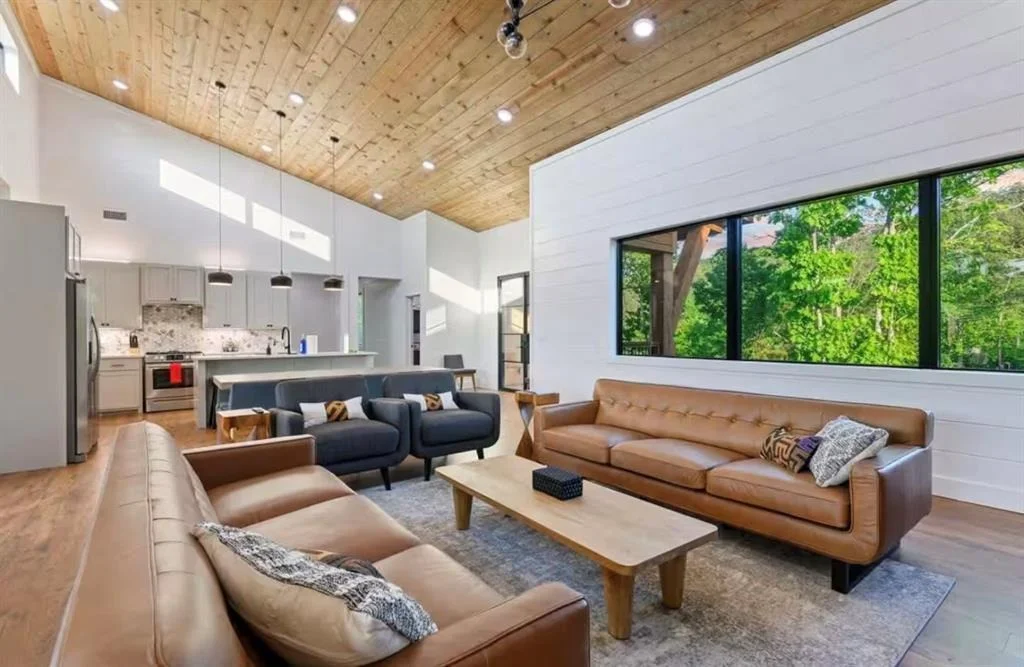 Photo of 262 Forest Brook Lane