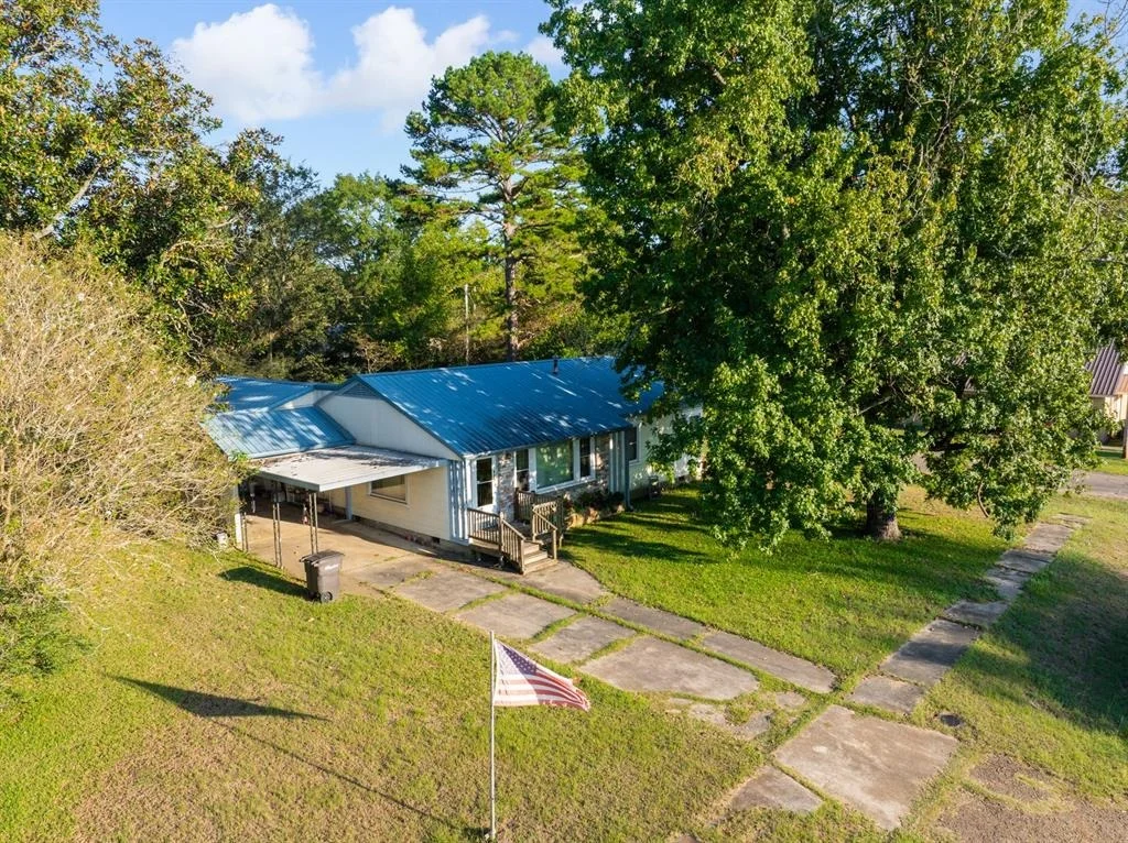 Photo of 200 Campbell Street