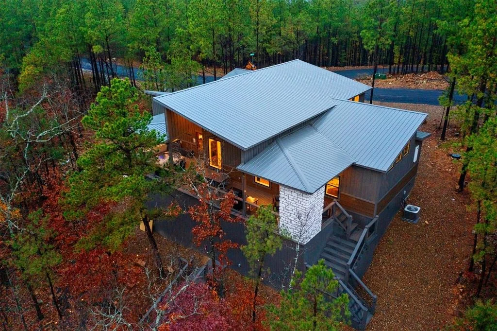 Photo of 836 Timberline Trail