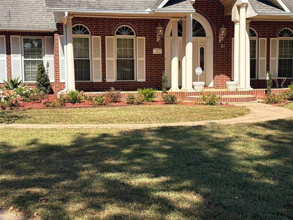 Photo of 302 W Airport Road
