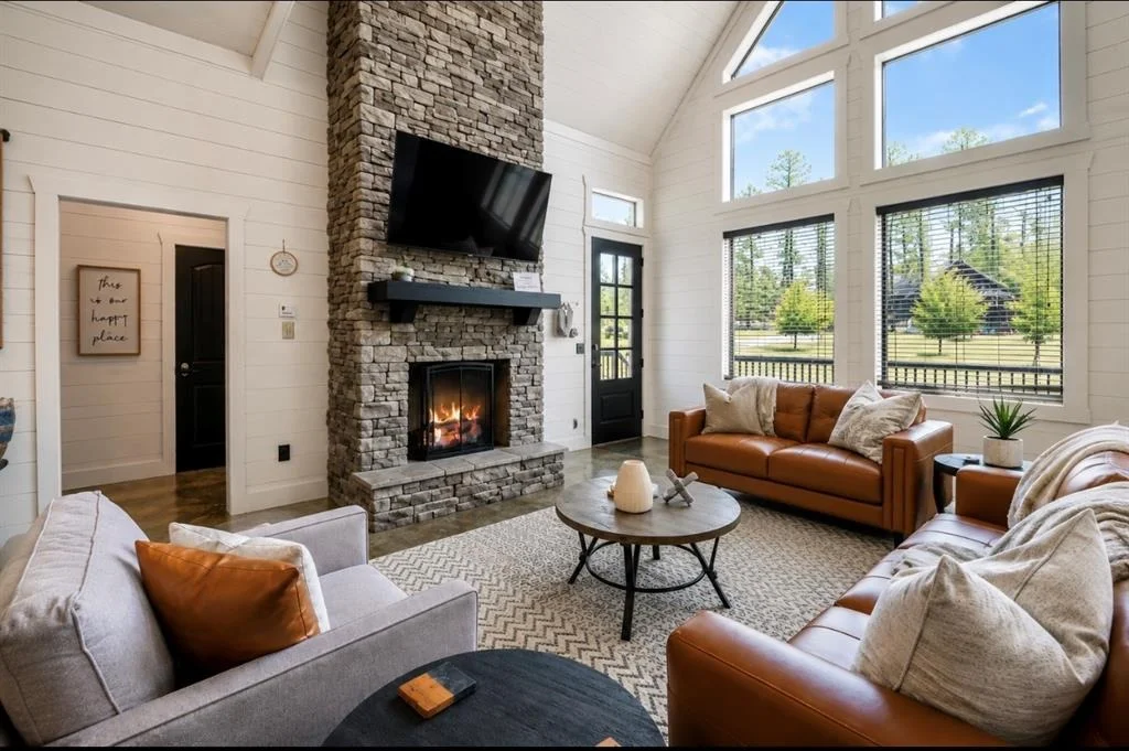 Photo of 370 OAK STONE Lane