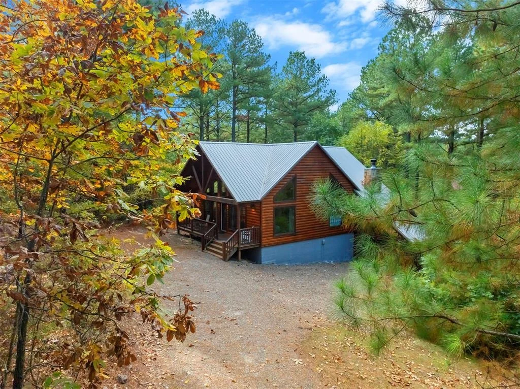 Photo of 126 Mountain Pine Trail