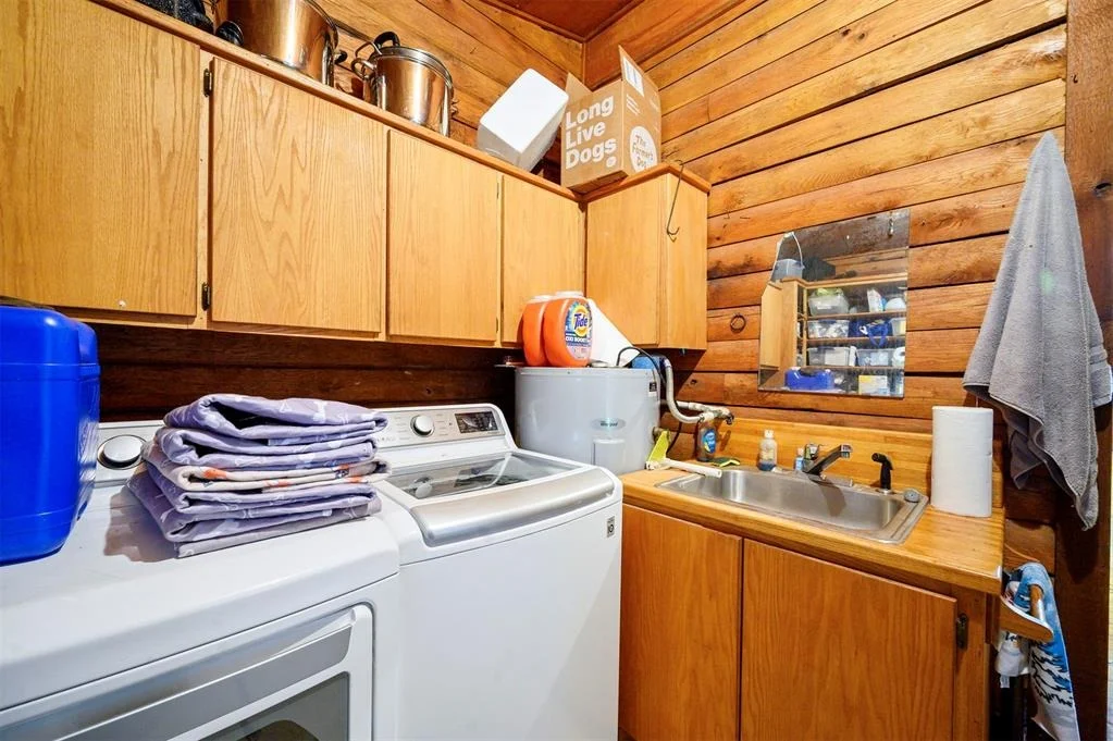 Photo of 1037 River Bluff Road