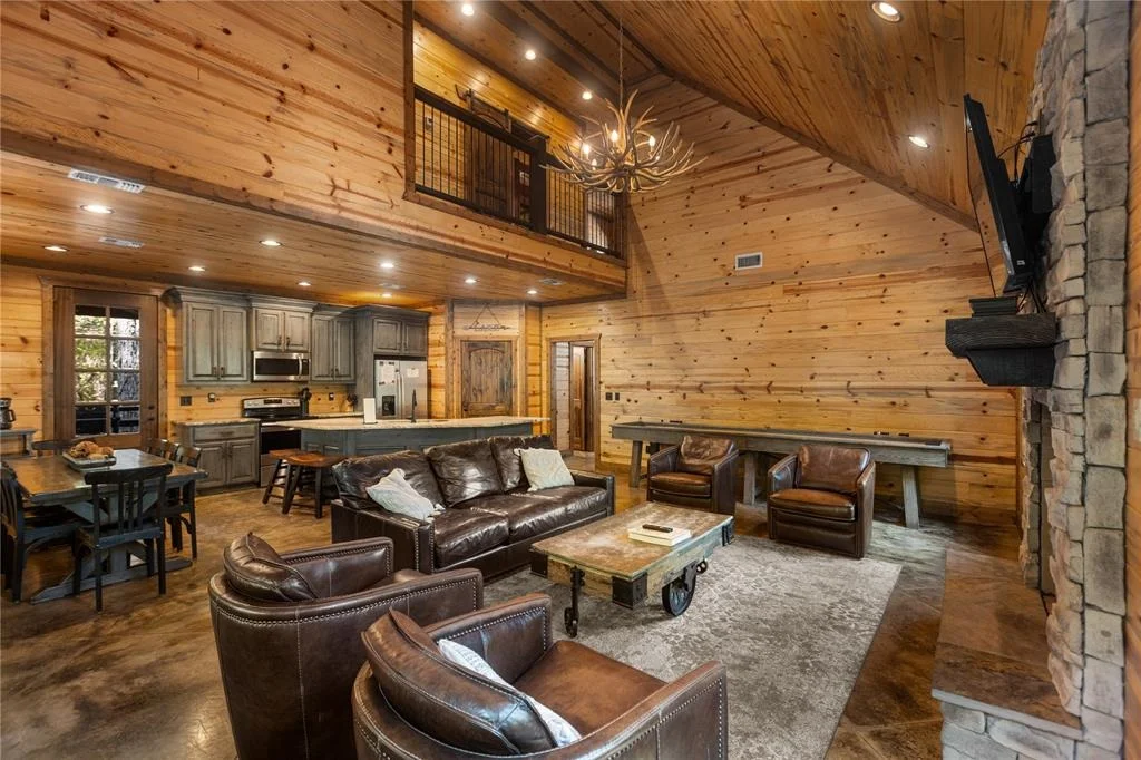 Photo of 322 Oak Stone Lane