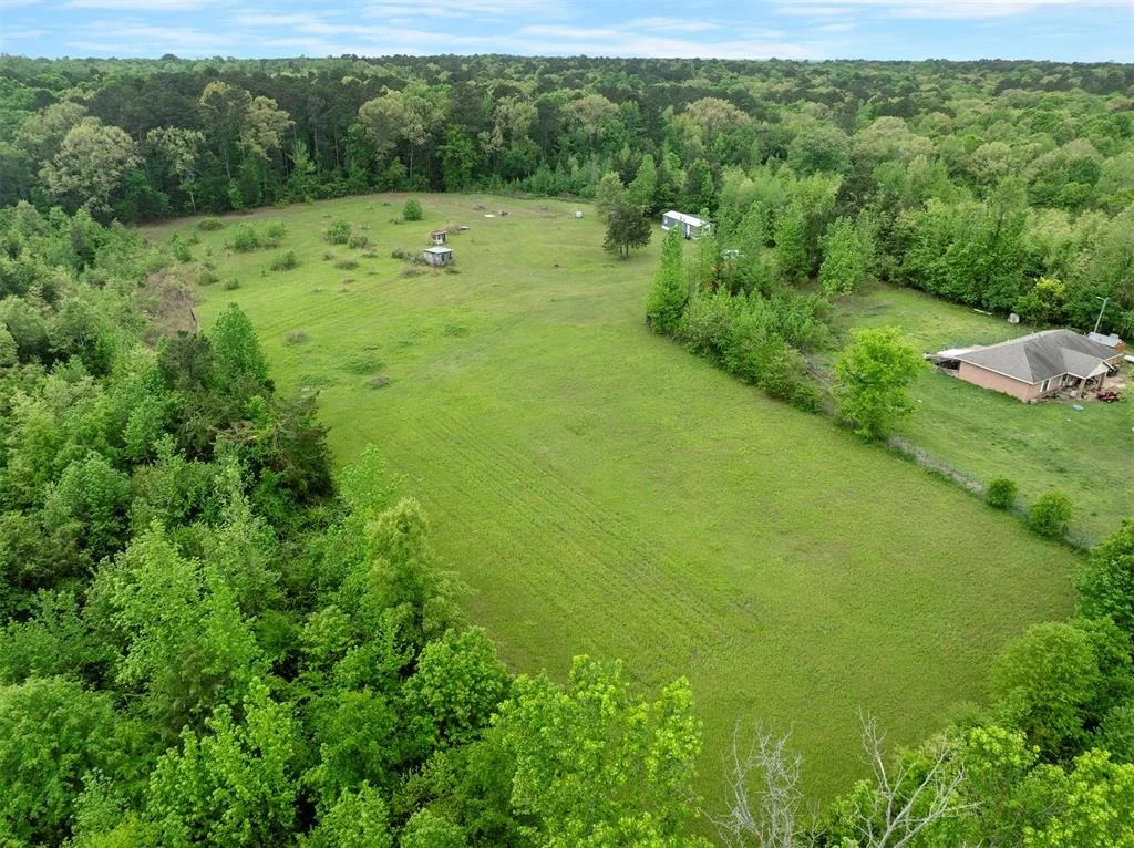 Photo of 728 Whipporwill Road