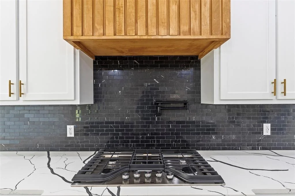 Photo of 2884 Springridge Road
