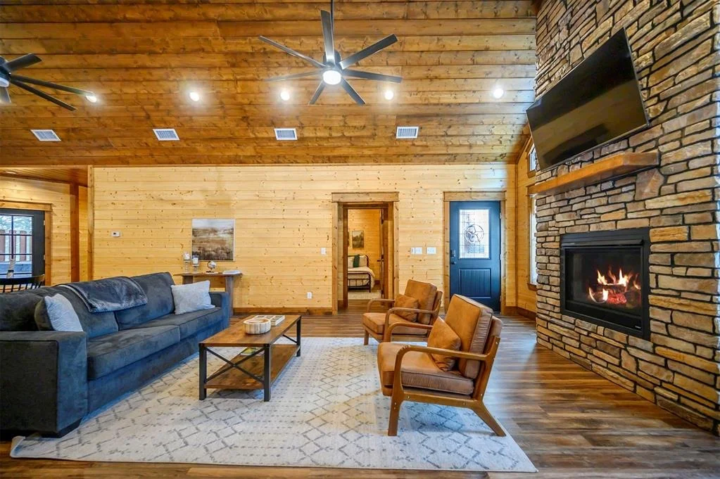 Photo of 772 Hickory Post Road