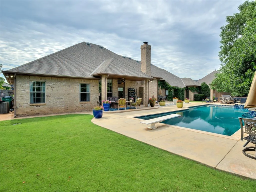 Photo of 14808 Maplelake Drive