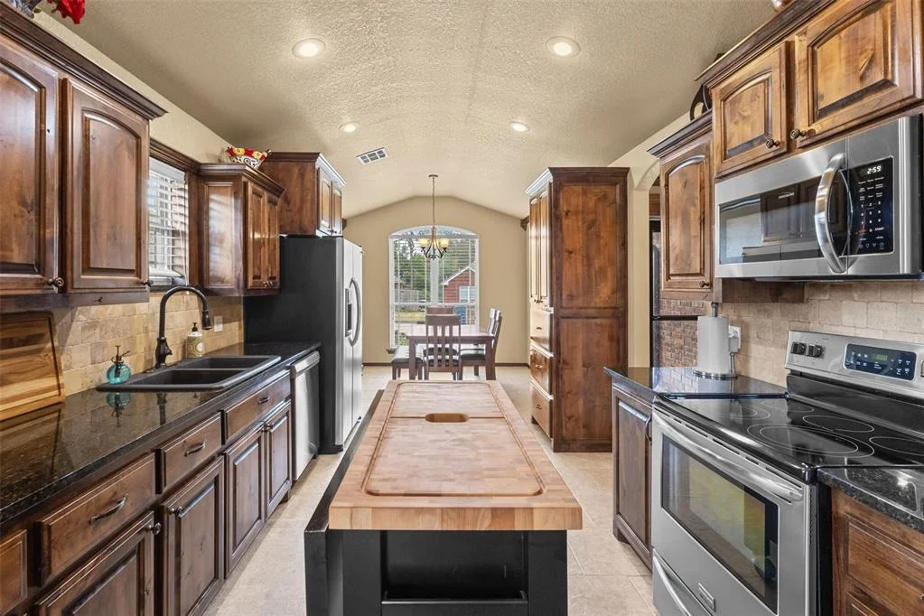 Photo of 801 Cedar Ridge Drive