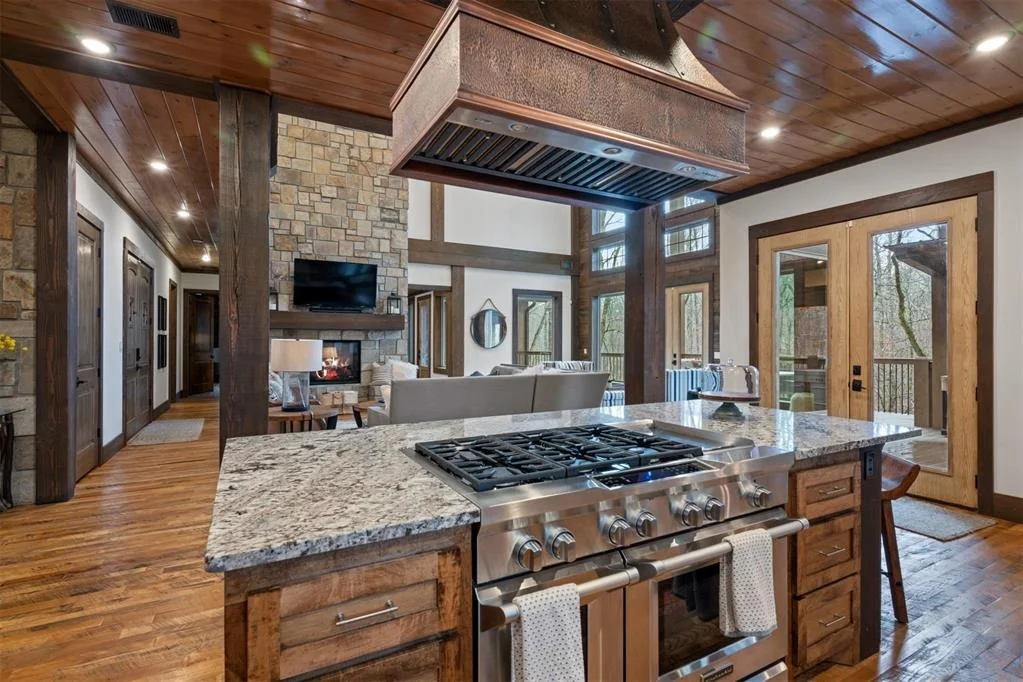 Photo of 258 Pinehurst Lane