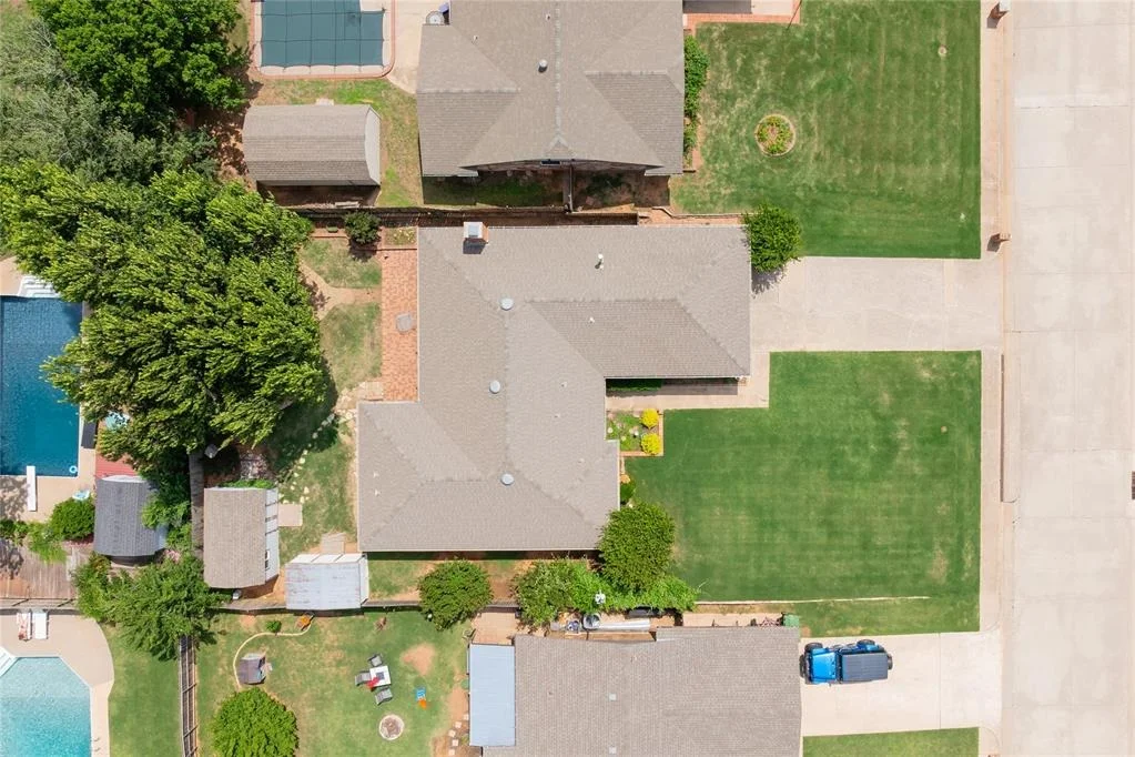 Photo of 305 W Platt Drive