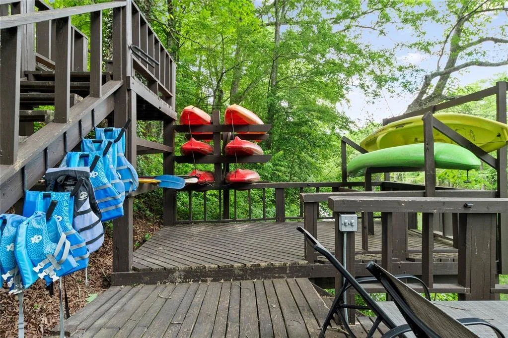 Photo of 868 Red Fox Road